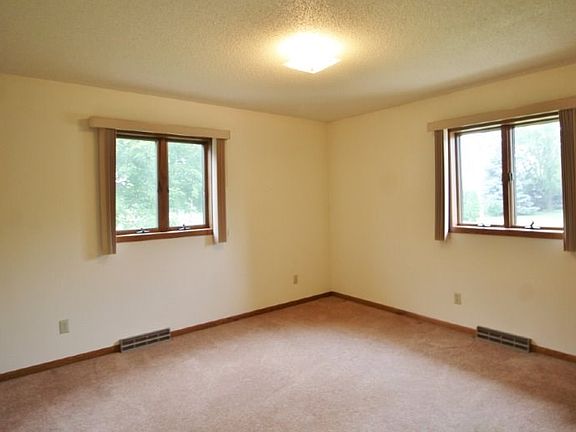 5th image of 517-519 Elbert Drive #2