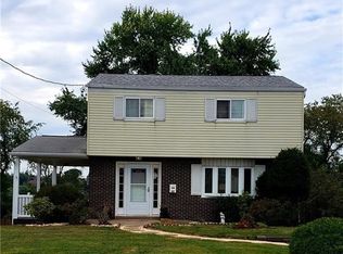 68 Julie Dr, Pittsburgh, PA 15227