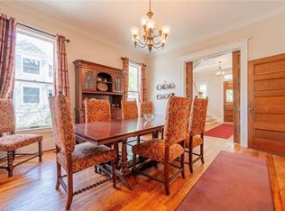 607 N Main St, Mount Airy, NC 27030