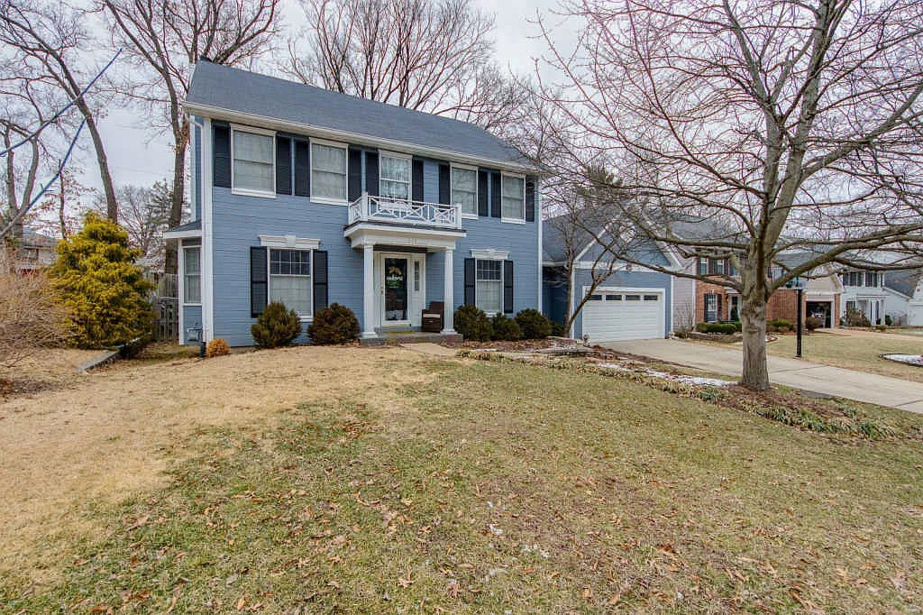 415 Woodview Manor Ln photo 1