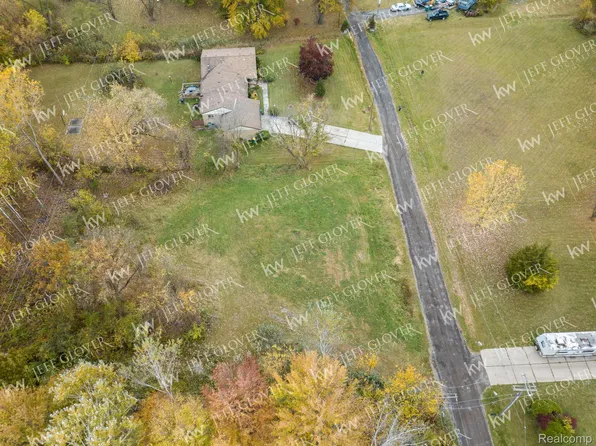 6565 Dexter St, Romulus, MI 48174