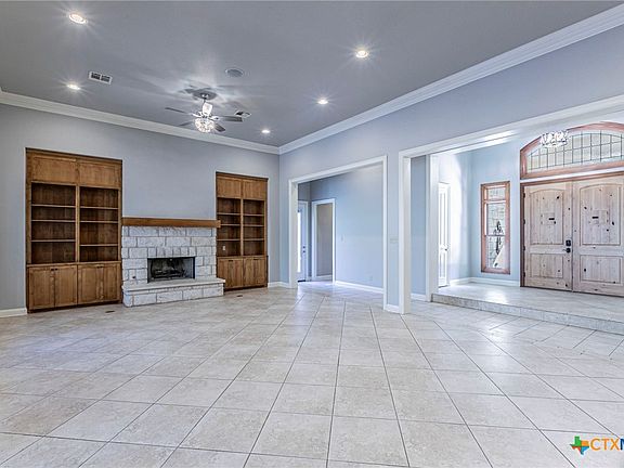 4th image of 101 Crescent Mesa