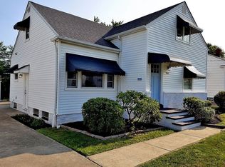 9605 Alexander Rd, Garfield Heights, OH 44125