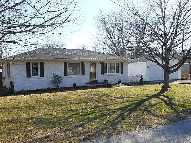 6190 Grand River Rd photo 1