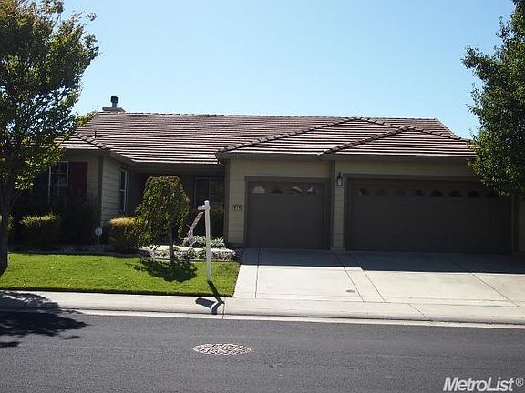 2nd image of 1524 Woodhaven Cir