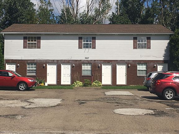 2nd image of 3827 Canterbury Dr APT 1