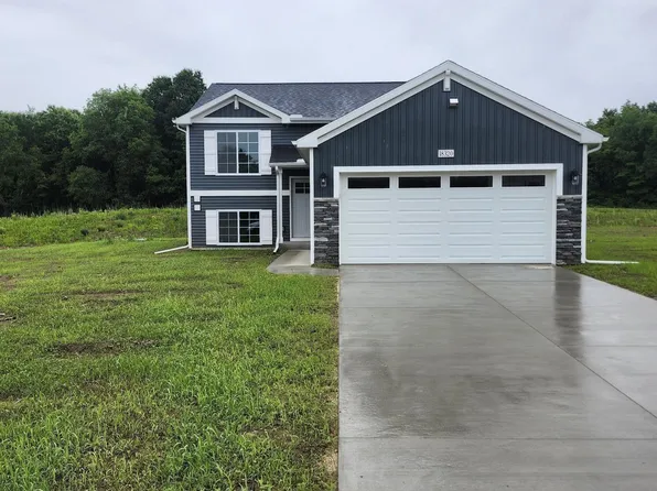 18320 Loganwood Trl, Battle Creek, MI 49014