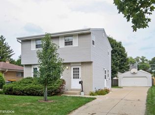 814 S 120th St, West Allis, WI 53214
