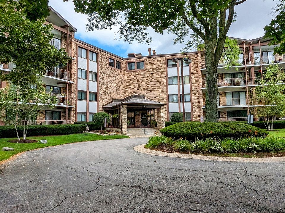 1st image of 250 W Parliament Pl APT 418