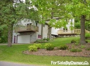 W11057 N Lake Point Dr, Lodi, WI 53555