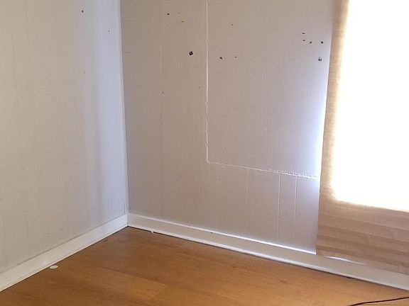 5th image of 716 Orange St