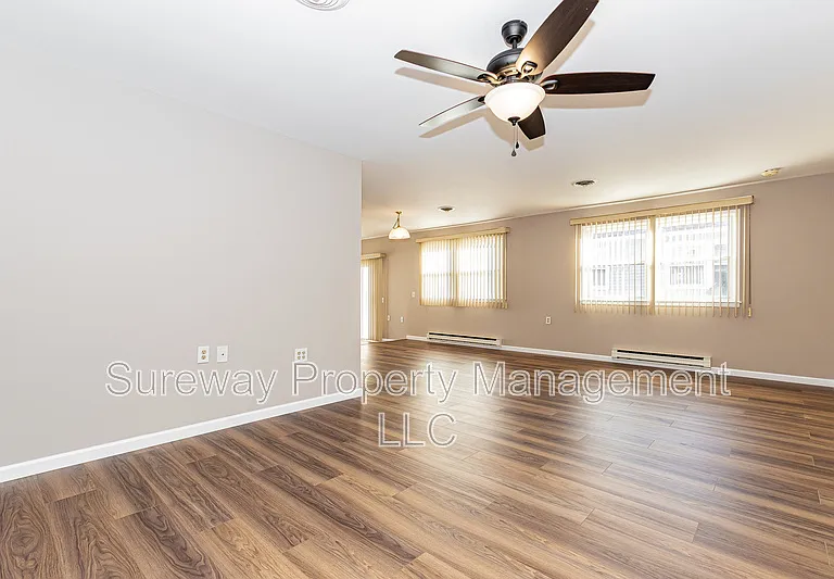 49 Westport Dr #71 — Photo 4