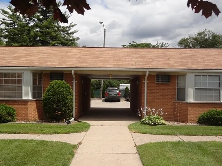 30452 Dequindre Rd — Photo 6