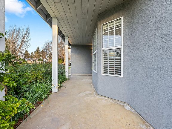 5th image of 1843 E Westcott Court