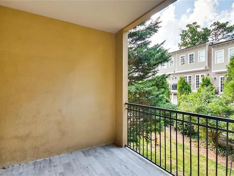 3777 Peachtree Rd NE #1733 — Photo 16