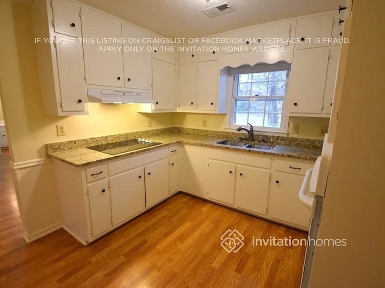 2433 Shipshire Pl — Photo 5