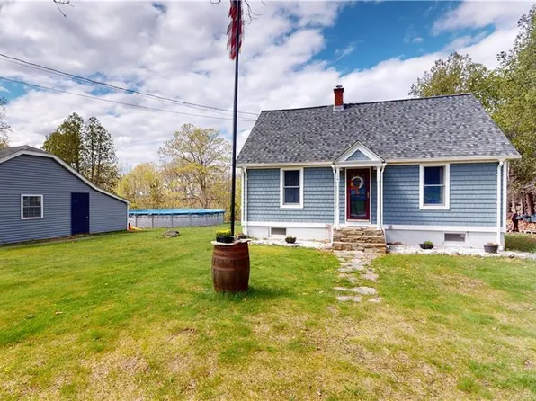 14 Simmons Avenue, Plainfield, CT 06354