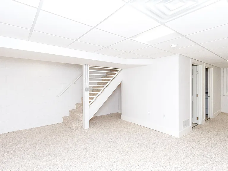 Campus Townhomes — Photo 17