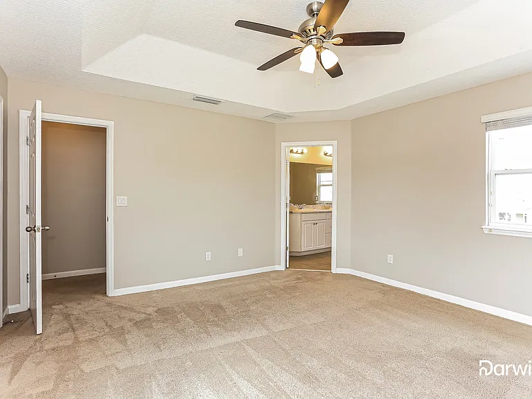 338 Vineyard Ln — Photo 8
