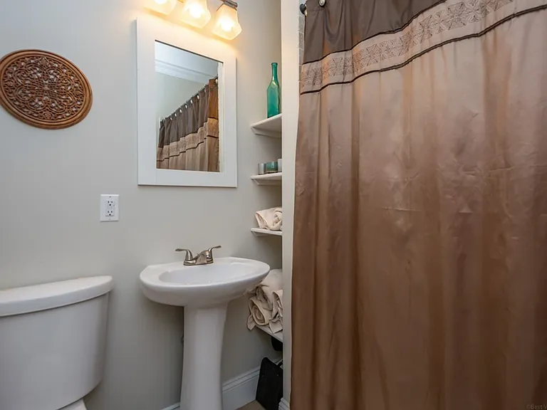 29 Plainfield St #3 — Photo 5
