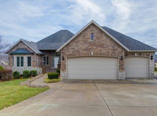 3142 W Remington Ct, Springfield, MO 65810