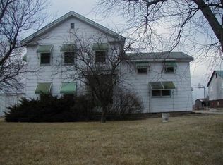 514 W Elm St, Wenona, IL 61377