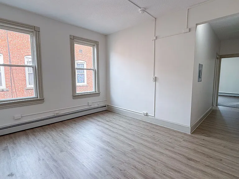 31-33 Bond St — Photo 37