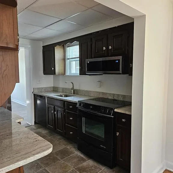616 Beverly Dr S — Photo 12