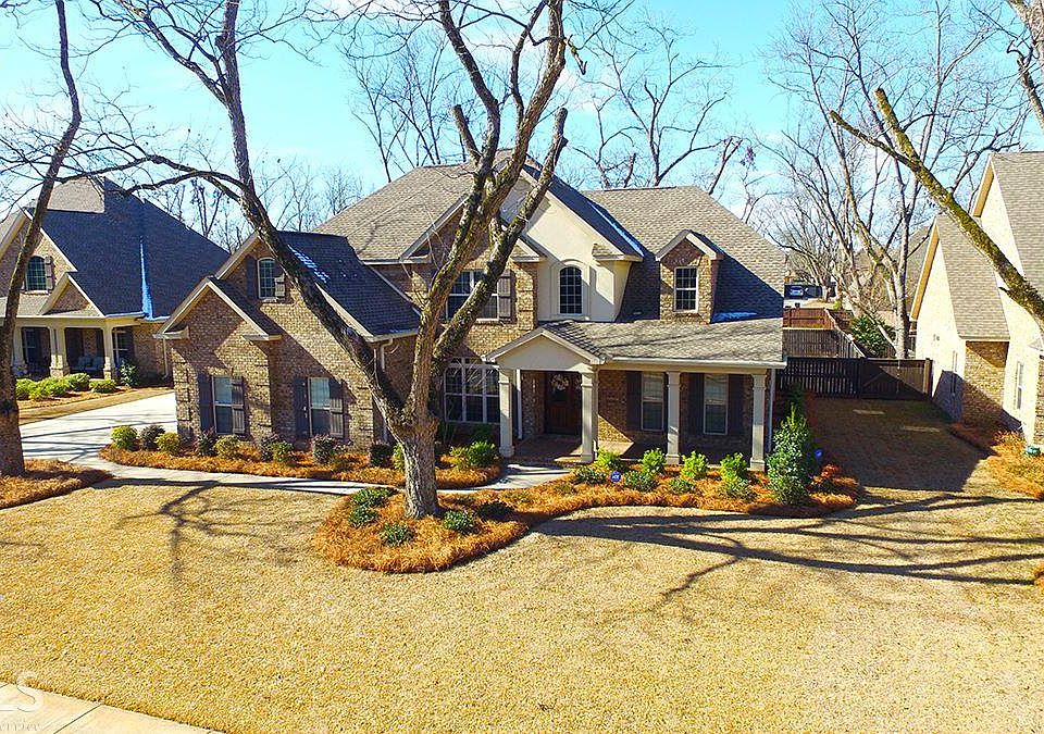 1st image of 304 Madilyn Dr