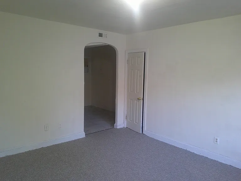 1905 M St NE #3 — Photo 4