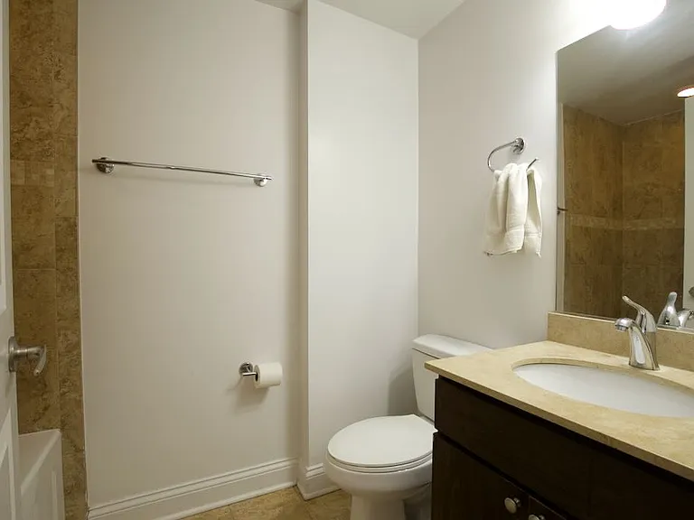 2834 N Albany Ave #6H — Photo 17