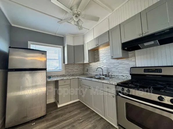 106-108 Winsor St Unit 3, New Bedford, MA 02744