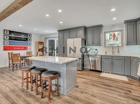 9218 S Laura Anne Way, Sandy, UT 84094