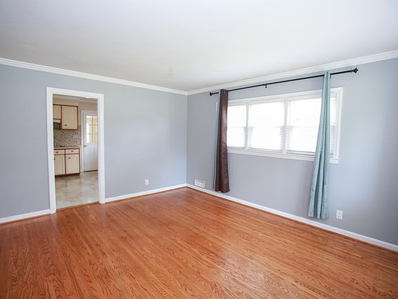 4th image of 4209 Berkshire Ave