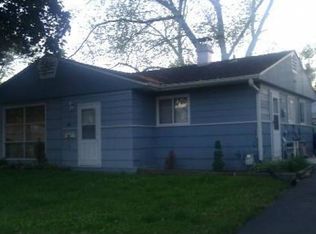 66 Birch St, Carpentersville, IL