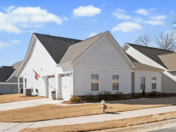 2004 Bonds Ln, Fort Mill, SC 29715
