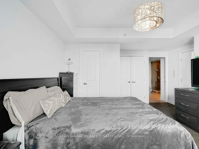 3500 Lakeshore Rd W #B814 — Photo 20