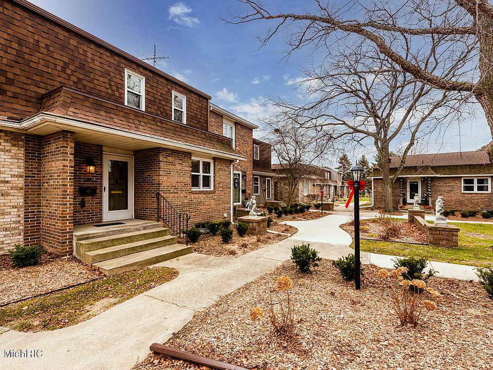 1st image of 2513 Essex Ct