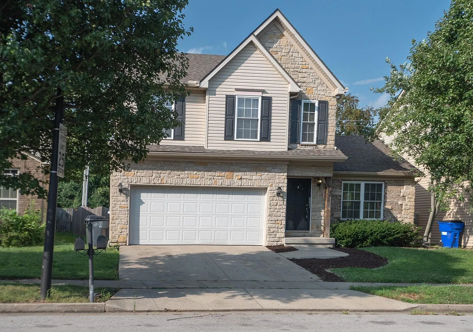 3 Bedroom 3.5 Baths — Photo 1