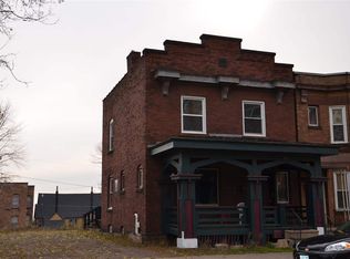 814 E 2nd St, Duluth, MN 55805