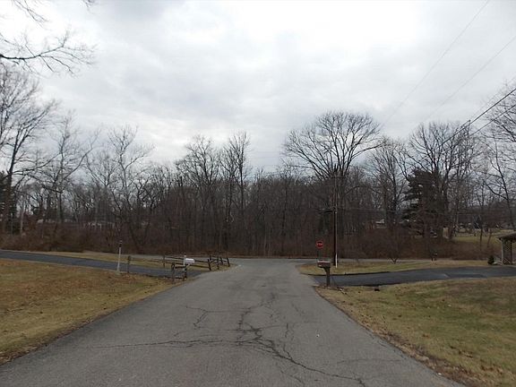 4th image of 718 Beechwood Ln