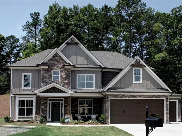 63 Roberson Dr, Cartersville, GA 30121