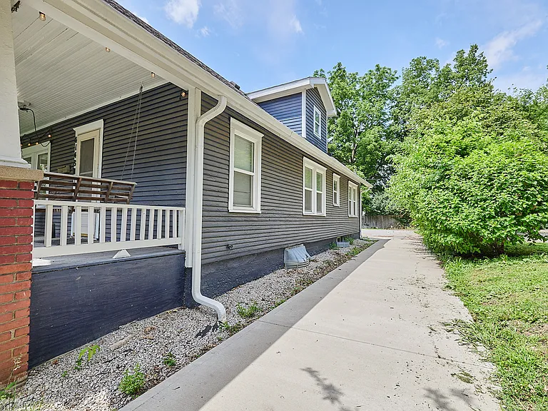 4148 State Line Rd — Photo 5
