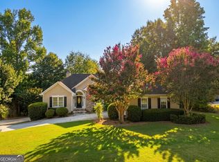 220 Youngs Cir, Fayetteville, GA 30215