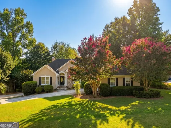 220 Youngs Cir, Fayetteville, GA 30215