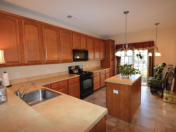 5th image of 1111 Saint Andrews Dr