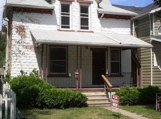 833 Seymour Ave, Lansing, MI 48906