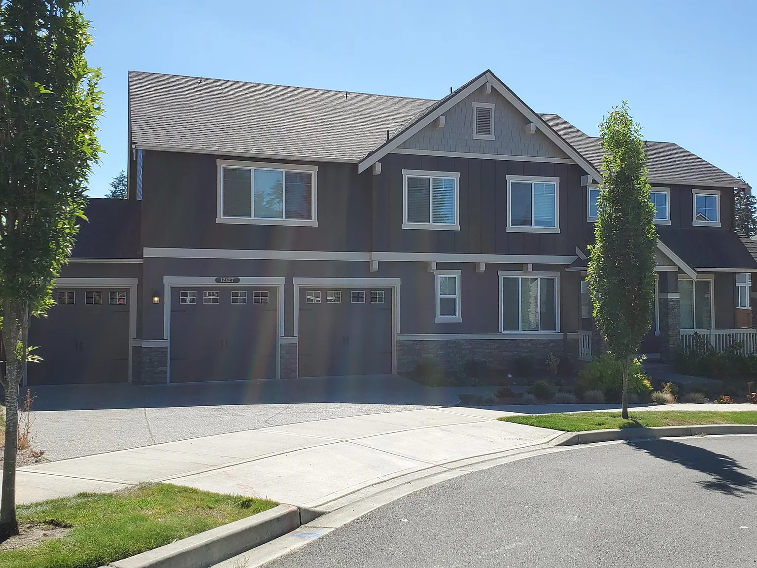 5 bed, 3356 sqft, $5,000 — Photo 2
