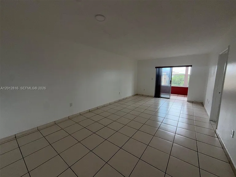 120 Royal Palm Rd #301 — Photo 2