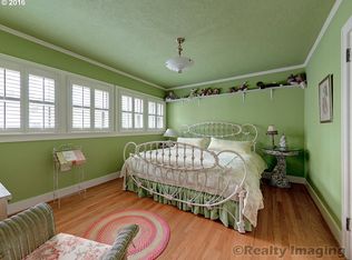 3335 SE Stark St, Portland, OR 97214